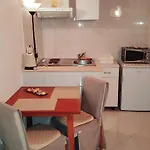 Minerva - One Bedroom A1 דירה